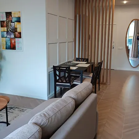 Apartmán Bi Suite-seafront With Large Balcony Promenade Durrës