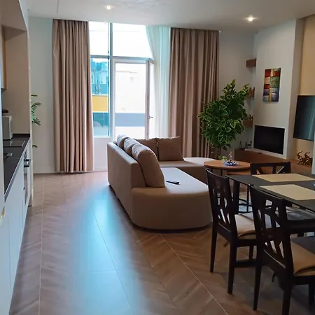 Bi Suite-seafront With Large Balcony Promenade Apartmán Durrës